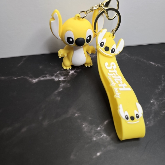 Disney Lilo N Stitch Keychain - Picture 2 of 3